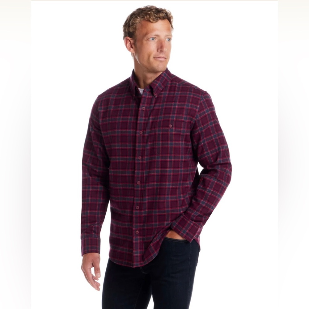 Weatherproof Vintage Holiday Antique Flannel Red Plum Plaid Button Up Medium